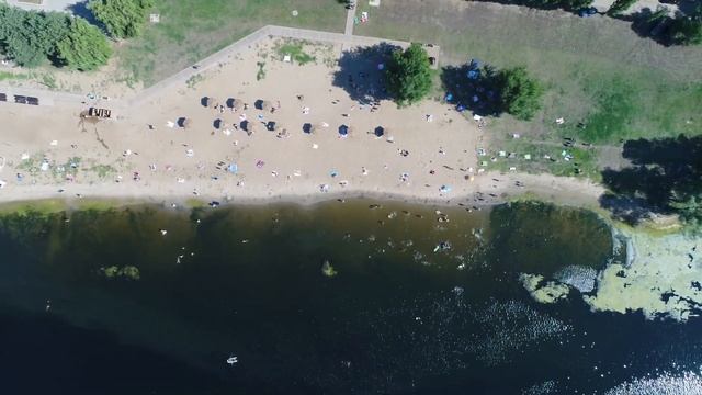 ПЛЯЖИ БАЛАКОВО. ЖАРА + 30, АВГУСТ месяц :) смотреть онлайн