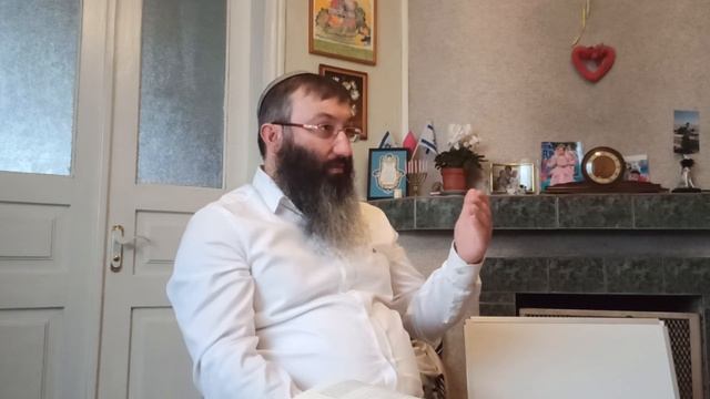 Золотой телец - Что значит поклонение золотому (литому) тельцу смотреть онлайн