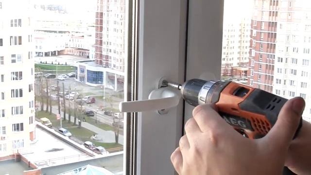 Ремонт пластиковых окон. Замена старых пластиковых ручек на новые смотреть онлайн