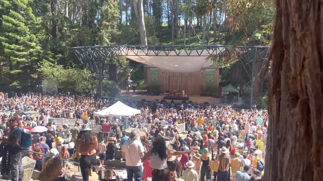 Toro y Moi - Rose Quartz @ SF Stern Grove смотреть онлайн