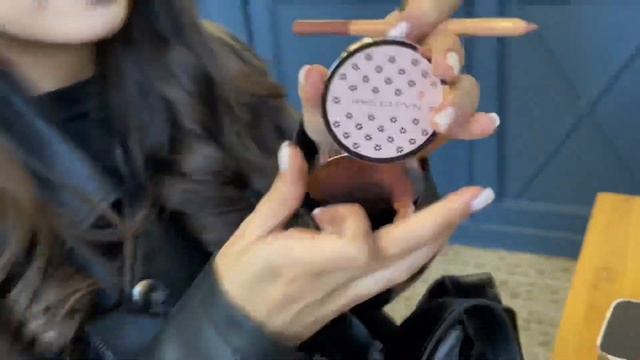 Autumn VLOG | покупка косметики | оцениваем новое заведение | лучшая кофейня города смотреть онлайн