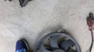 Peugeot 407. Пежо 407. Замена вентилятора охлаждения..