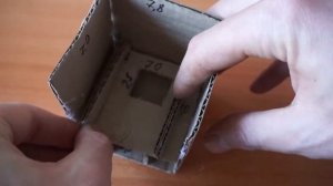 КАК СДЕЛАТЬ АВТОМАТ ДЛЯ КОНФЕТ M&M's ДОМА - DIY