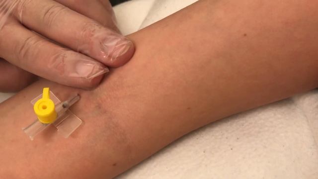 Ставим капельницу в домашних условиях смотреть онлайн