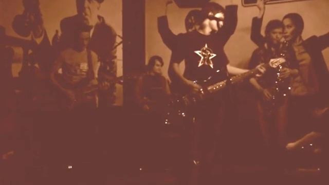 Доза тепла - В одиночестве мира @ Подполье смотреть онлайн