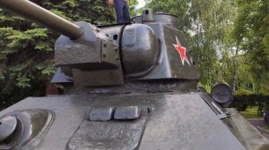 Военная техника. Самолёт, танк, Катюша и подводная лодка.