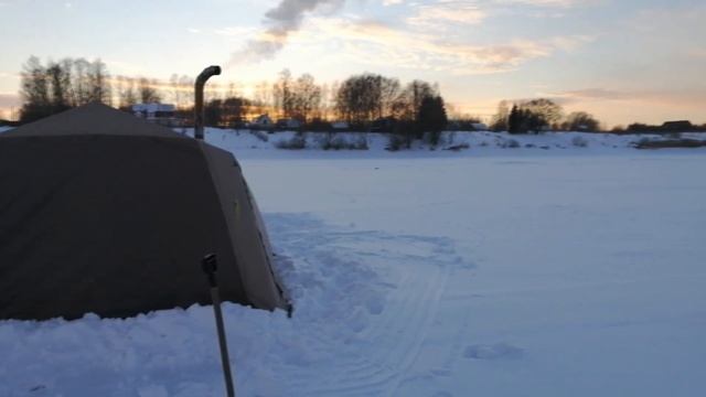 Рыбалка на Вазузе! Зимняя рыбалка. рыбалка в Ярыгино жерлицы ловля леща. смотреть онлайн