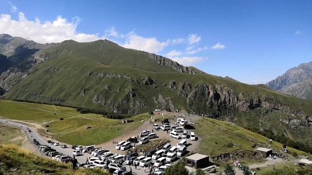 Едем в Грузию. Гергетская церковь Святой Троицы. Течение Терека смотреть онлайн