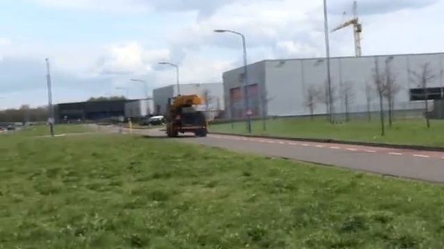 Liebherr LTM1030 4x4x4 30t [PfeiferMachinery.com] смотреть онлайн