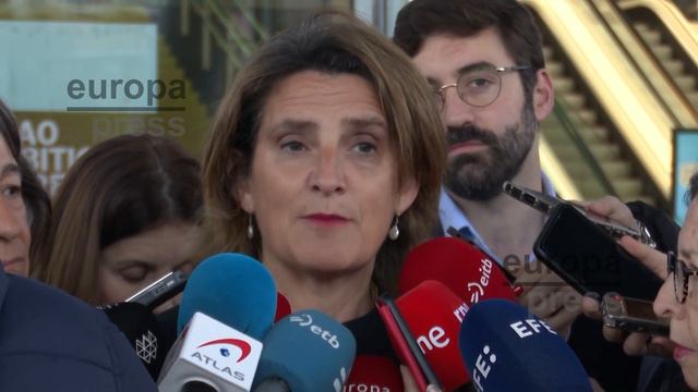 Ribera se declara "neutra" en la demanda de Iberdrola contra Repsol смотреть онлайн