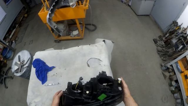 Вольво ХС 90 - ремонт бамперов и переднего крыла. смотреть онлайн