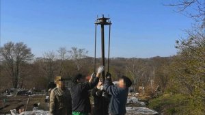 Как забить столб для забора. Безопасно. How to score a fence post.