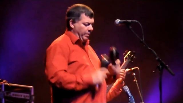 Eliades Ochoa Maracas player смотреть онлайн