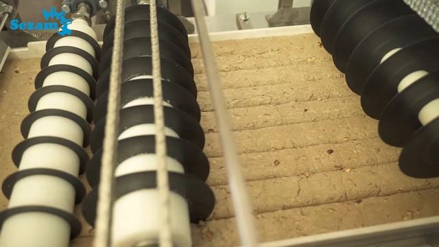 100% прорезание брикетов халвы! Формующе режущая машина! Как это работает? Halva! смотреть онлайн