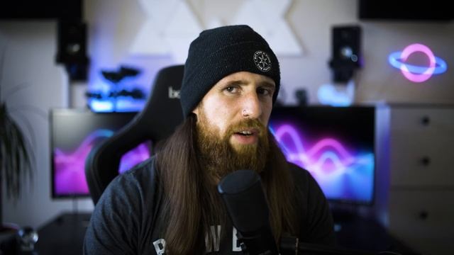 Razer Wolverine v2 Chroma! Best Pro PC/Xbox Controller? смотреть онлайн