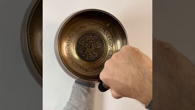 Тибетская поющая чаша/ чаша для медитации/чаша для йоги/ мантры 20 см смотреть онлайн