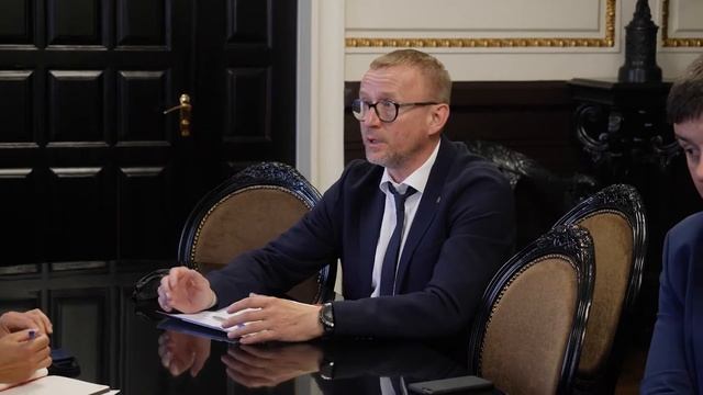 Университет посетил генконсул ФРГ в Екатеринбурге смотреть онлайн