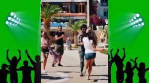 ДЕМЕТ ОЗДЕМИР ТАНЦУЕТ! НЕВОЗМОЖНО ОТОРВАТЬ ГЛАЗ ОТ КРАСАВИЦЫ!