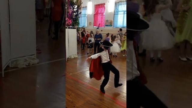 Танец Зорро смотреть онлайн