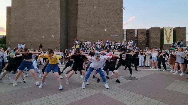 [K-POP IN PUBLIC] RANDOM DANCE | KDOME STUDIO смотреть онлайн