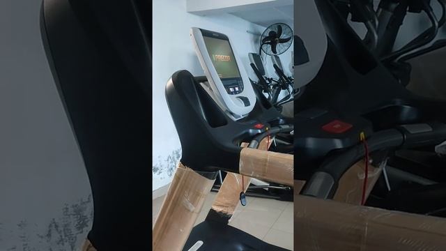 Precor Trm 885 With P80 Console Treadmill #treadmill