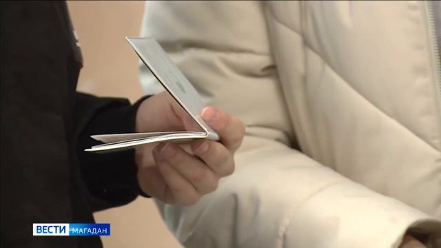 Первые ЕГЭ сдали выпускники смотреть онлайн