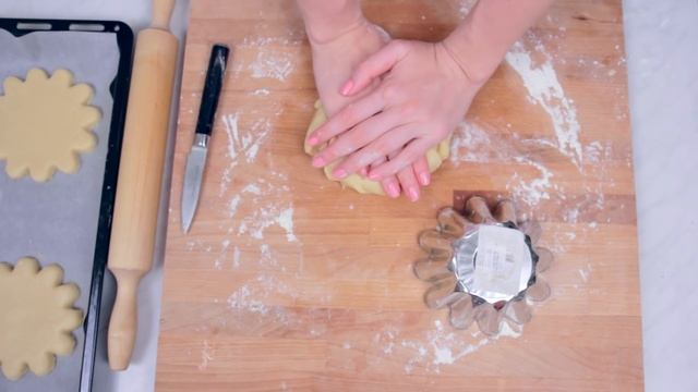 МОЛОЧНЫЕ КОРЖИКИ смотреть онлайн