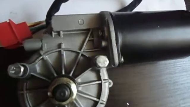 Мотор стеклоочистителя с редуктором А 7 WG1661740020 смотреть онлайн