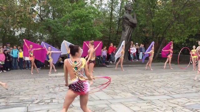 Читай, Екатеринбург! ВРЕМЯ ВПЕРЕД! смотреть онлайн