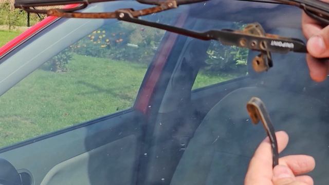 Ford Fiesta MK6 - Wymiana Pióra Wycieraczki Przód