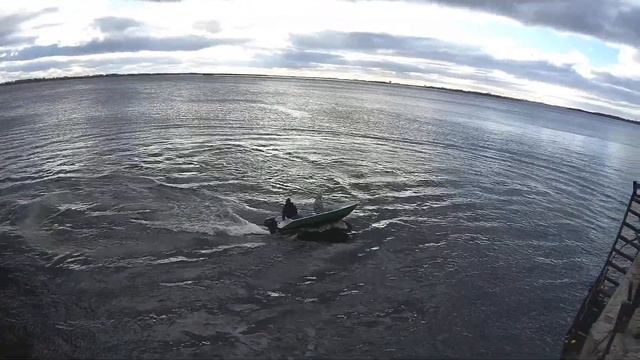 Первые испытания на воде моторной лодки Нельма 40 с инновационными обводами смотреть онлайн