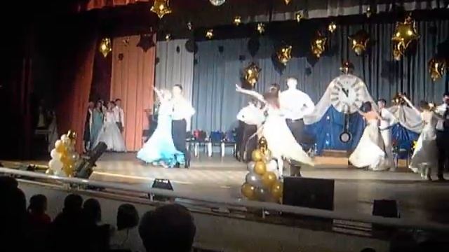 Вальс (выпуск 2011 г., школа № 58 п. Мулино Нижегородской области) смотреть онлайн