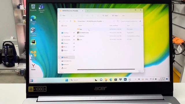 Ноутбук Acer Swift 1 смотреть онлайн