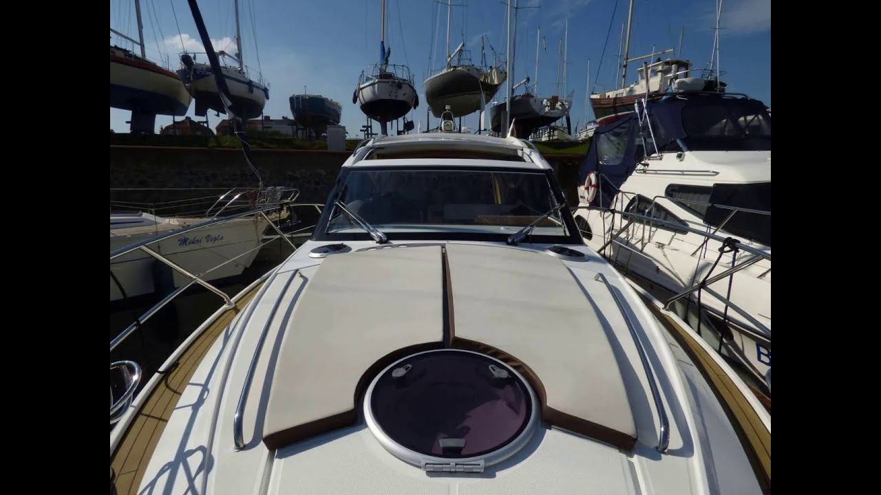 Обзор яхты Galeon 325HT с полурубкой| Yachts Expert