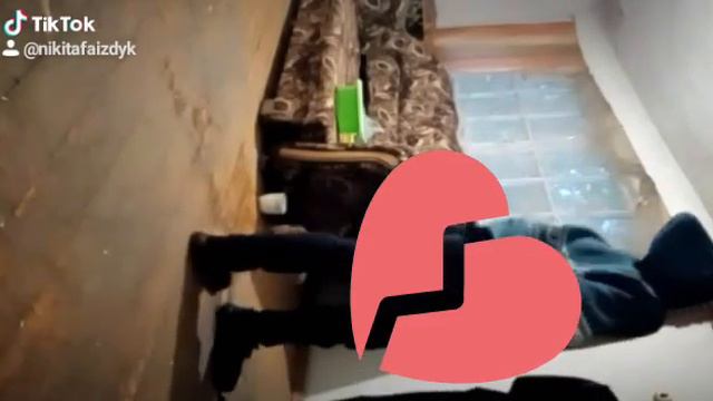 Мой друг и его девушка 😊 смотреть онлайн