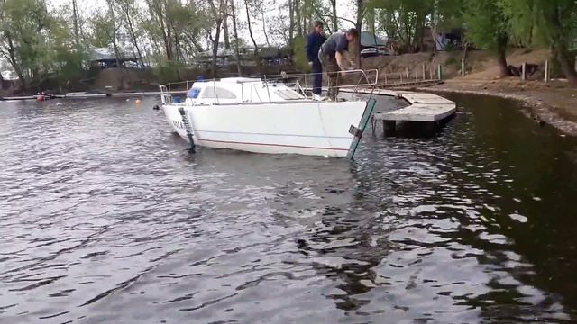 Спуск на воду яхты "Росава"/"Rosava"at her launch смотреть онлайн