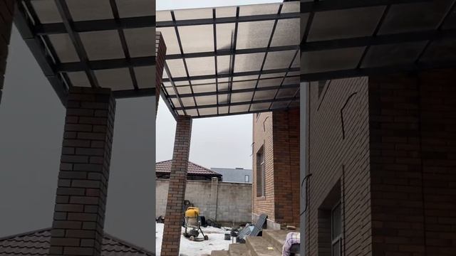 Навес в стиле Хайтек. Простой односкатный  навес #строительство #навес #алмата #canopy #поликарбона