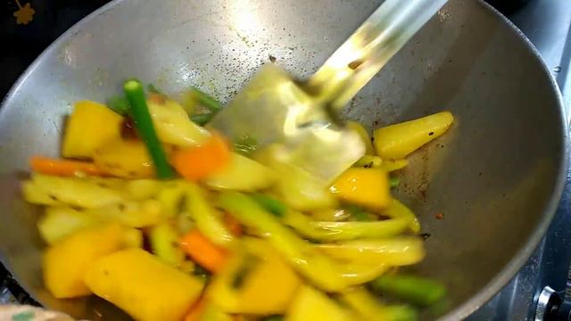 নিরামিষ লাবড়া|bhoger labra|Mixed vegetables curry|Durgapuja Bhoge смотреть онлайн