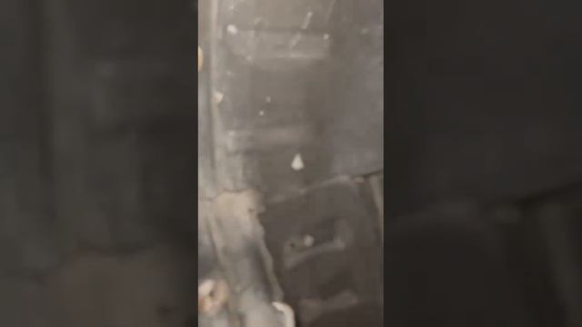 Подслойная ржавчина на "приговорённых" качественным антикором арках. смотреть онлайн