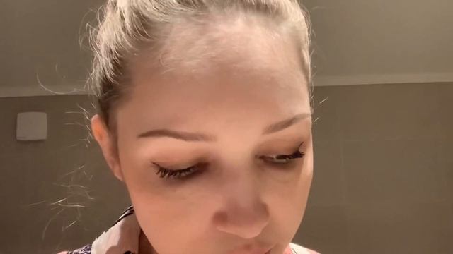 Мои СРЕДСТВА УХОДА за собой ! ПИЛИНГ-Скатка ! Ванильная Семья влоги смотреть онлайн