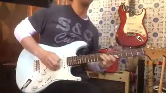 Stratocaster fender surf green. смотреть онлайн