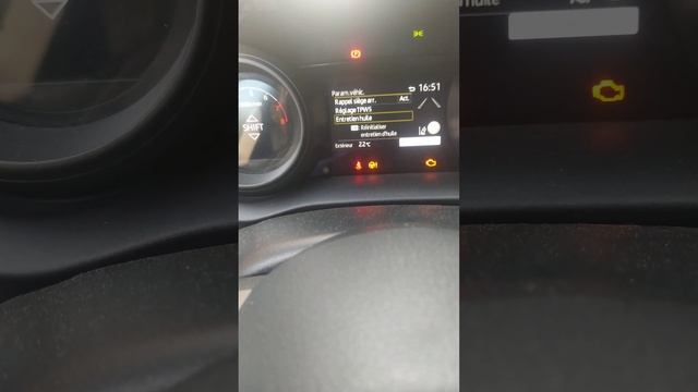 Remise a zéro Toyota Yaris 2021 2022 смотреть онлайн