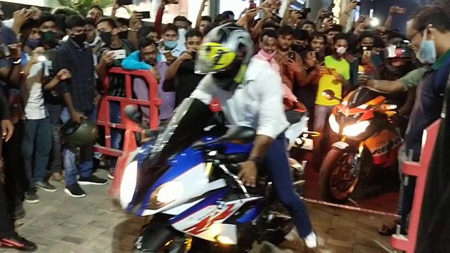 Entry of MR speed team at XBHP meetup, Bhubaneswar смотреть онлайн