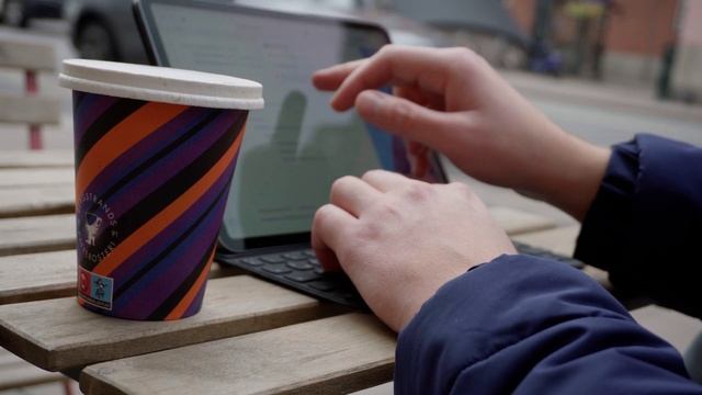 Программирование в Xcode на iPad / Swift Playground смотреть онлайн