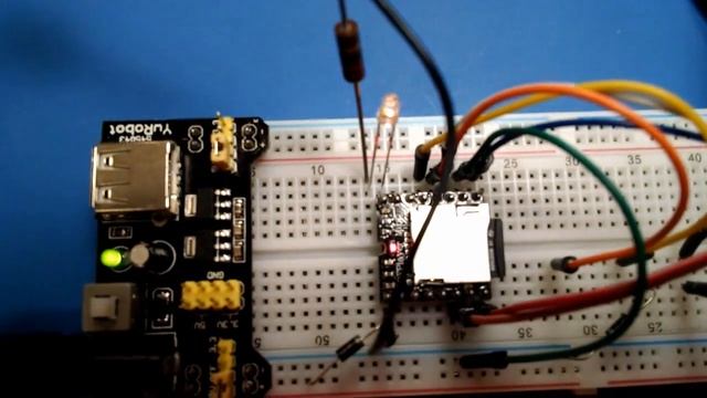 DFPlayer Mini, Flicker LED During Playback смотреть онлайн