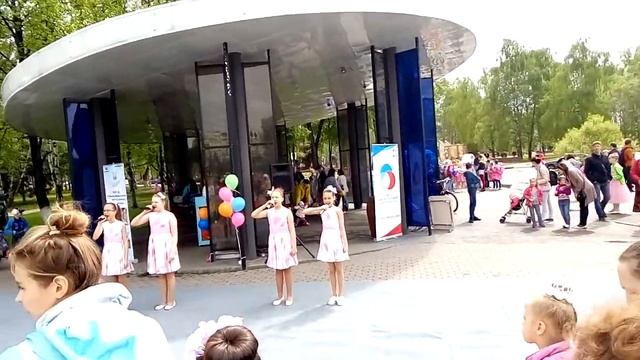 Алиса Бедарькова (концертно-вокальный ансамбль "Радость " смотреть онлайн
