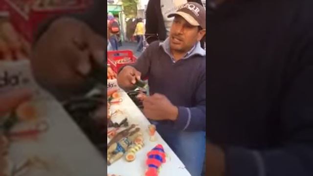 Mustafà, patata e carota. Mercato Porta Portese смотреть онлайн