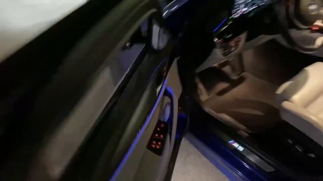 ЗАБРОШЕННЫЕ АВТО МИЛЛИОНЕРОВ В МОСКВЕ
