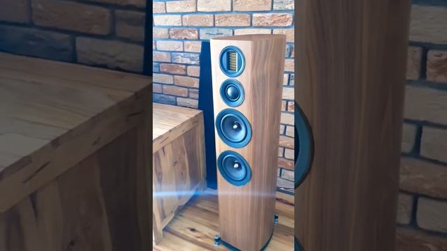 Wharfedale EVO 4.4 + NAD M10 #2 смотреть онлайн