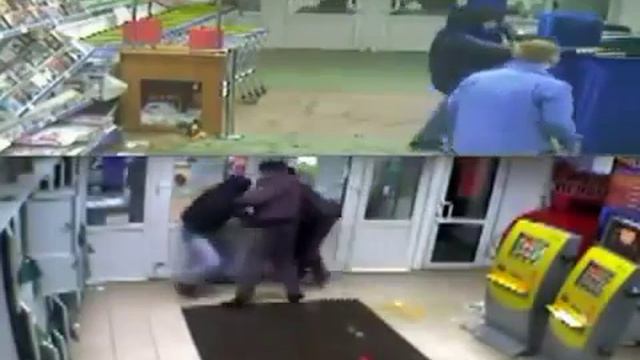 Crazy fight in shop Krasnoyarsk, Russia смотреть онлайн